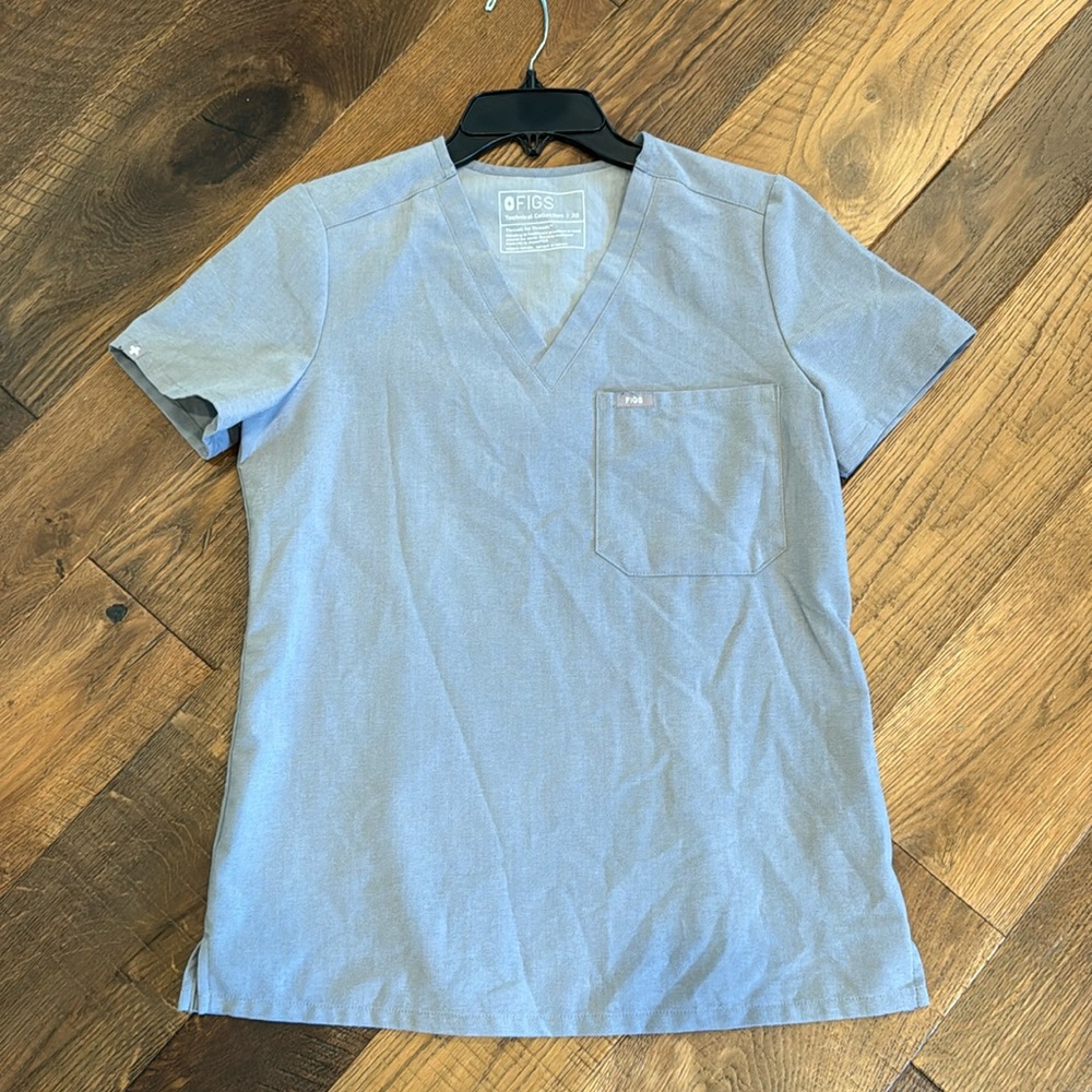 Figs scrub top xs grey